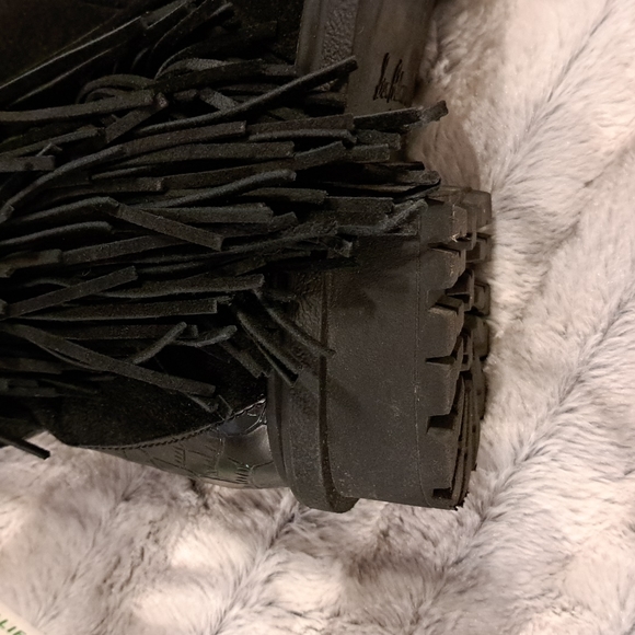 NEW! Sam Edelman suede boots with fringe detail - Picture 14 of 14